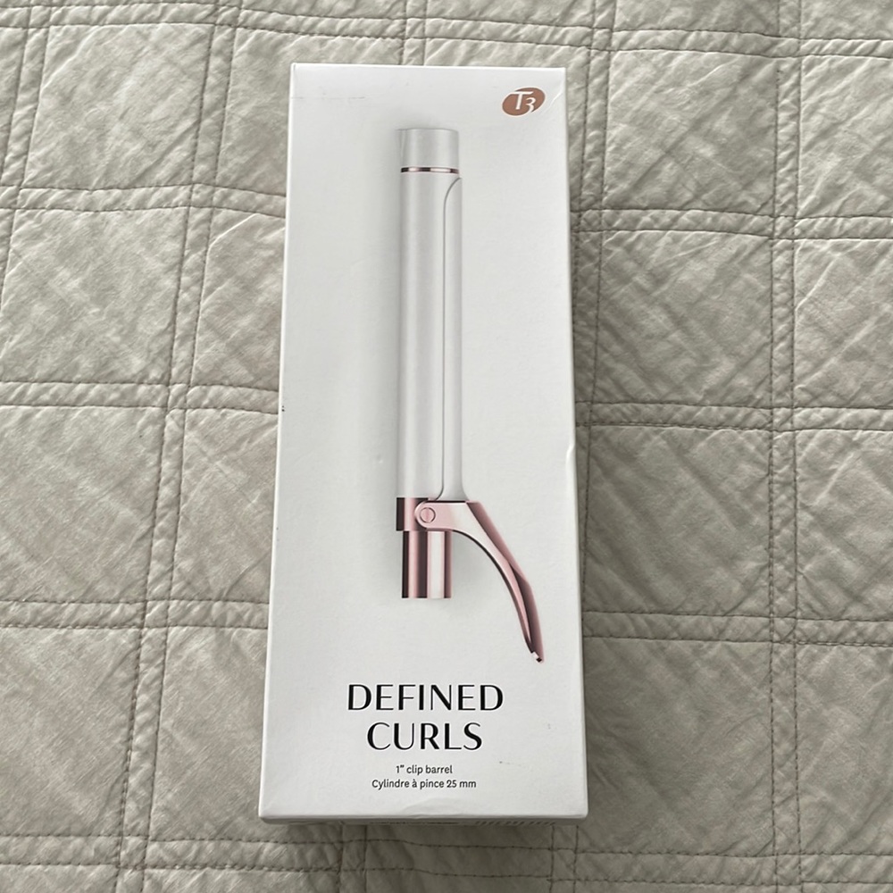 T3  Defined curls 1”clip barrel